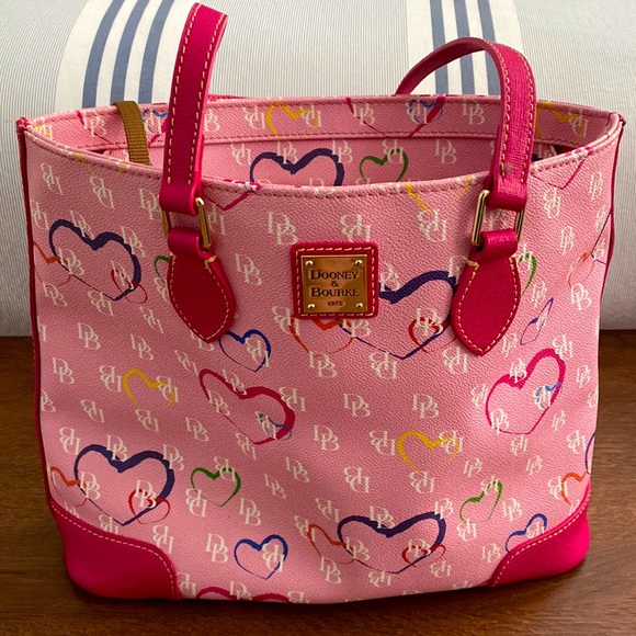 Dooney & Bourke Handbags - Dooney and Bourke purse